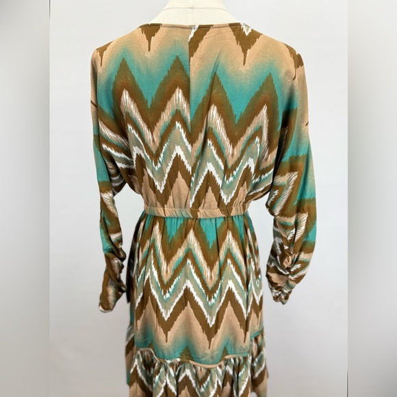 ARIAT Teal & Brown Chevron Tiered Long Sleeve mini Dress size S - Picture 5 of 13